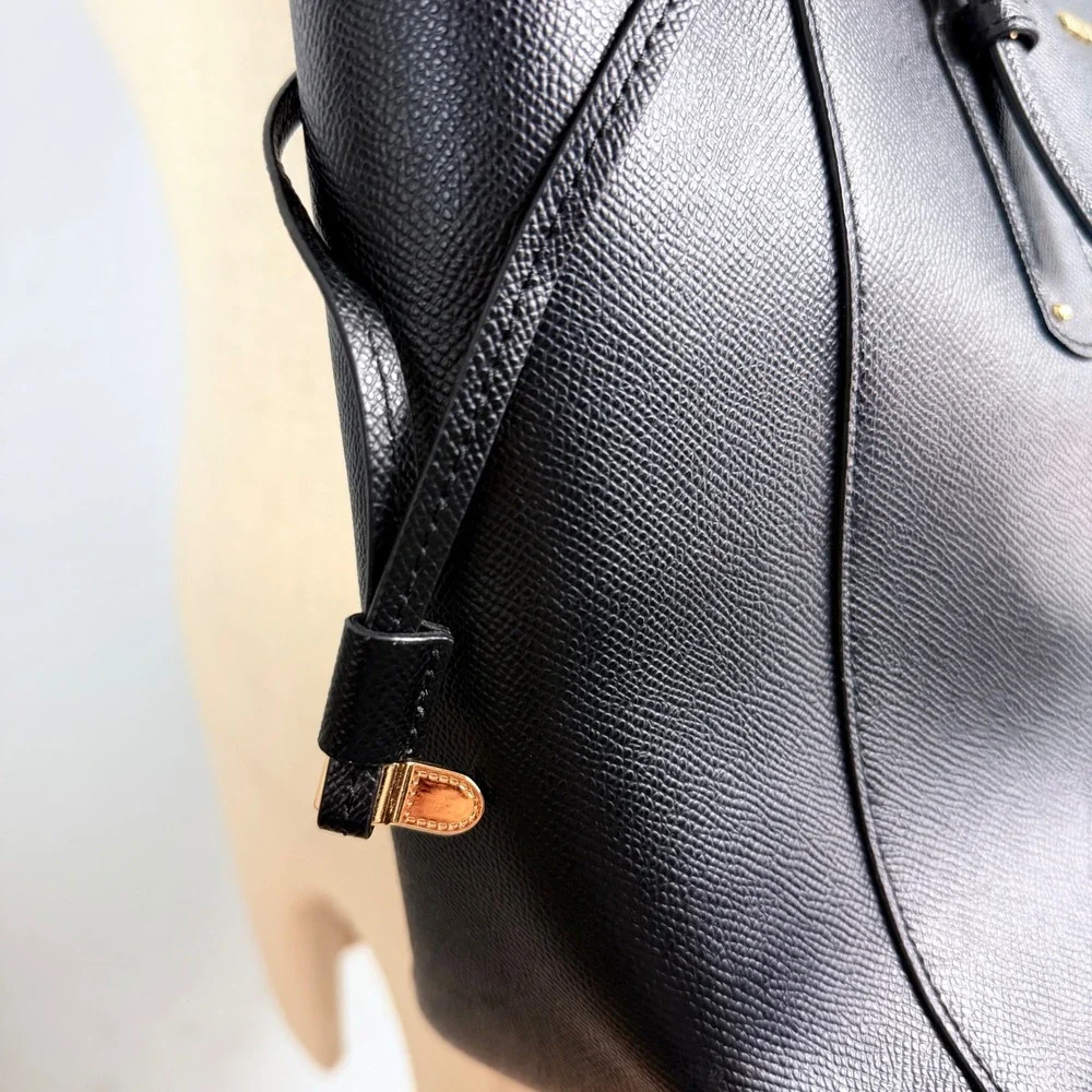 Michael Kors Voyager‎ Tote Black Saffiano Leather Gold Hardware Double Strap